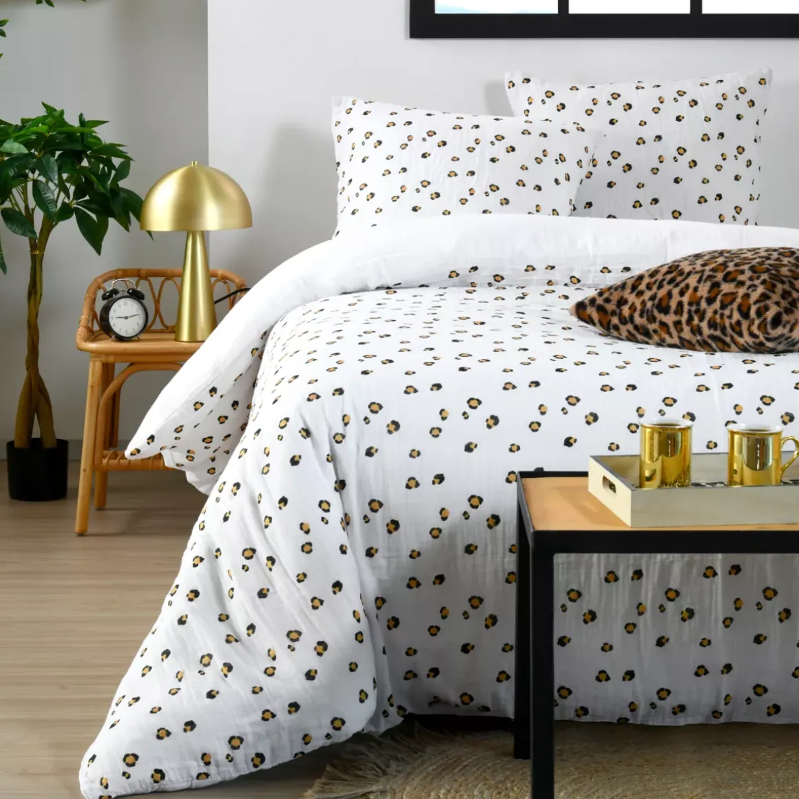 Copripiumino e due federe in doppio cotone (260 x 240 cm) Baguy Marrone