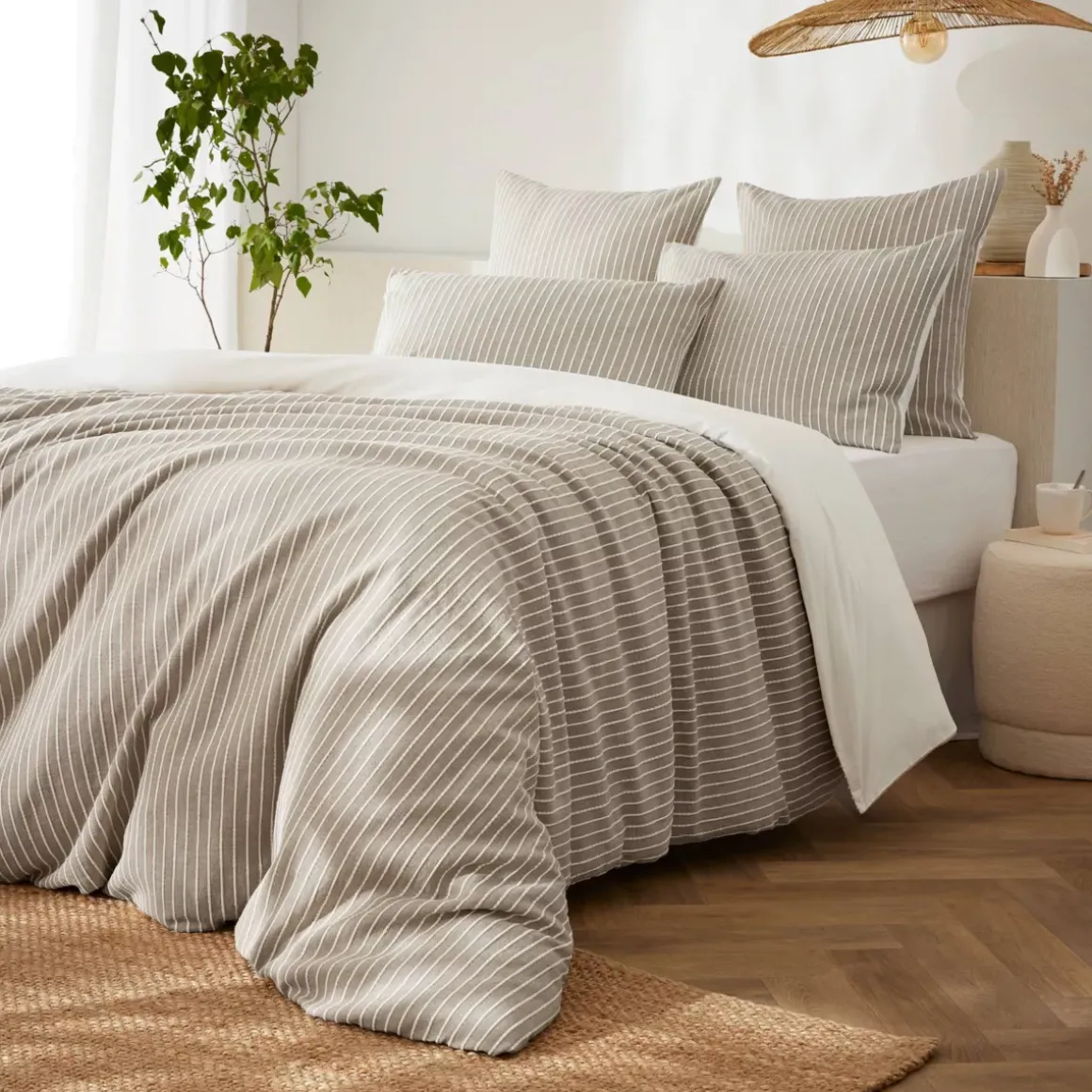 Copripiumino reversibile in cotone testurizzato e percale (260 x 240 cm) Alice Ecru