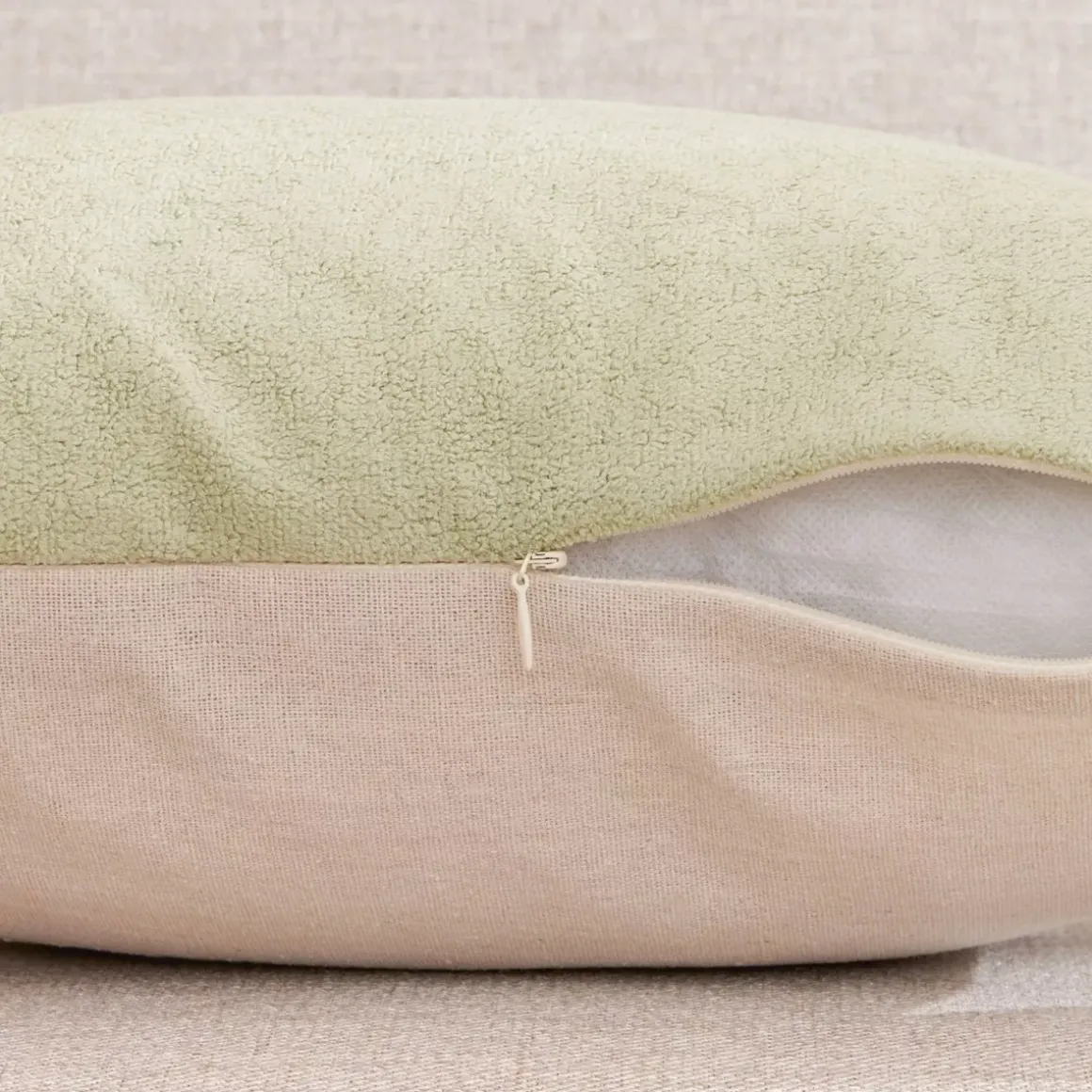 Cuscino rettangolare in bouclé (30 x 50 cm) Ava Verde rosmarino