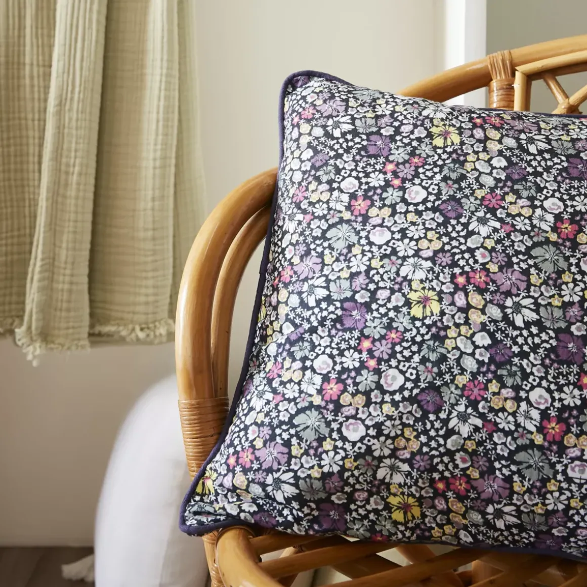Cuscino rettangolare in garza di cotone (40 x 60 cm) Elya Viola