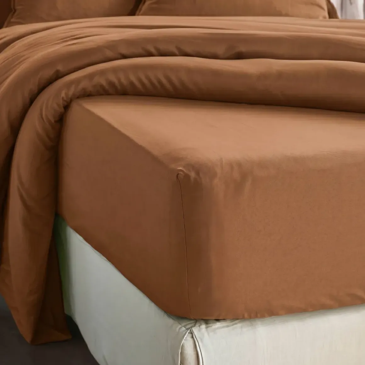Lenzuolo con angoli in lyocell Tencel™ lavato (90 x 190 cm) Olivia Camel