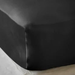 Lenzuolo sotto con angoli in raso di bambù (90 x 190 cm) Sienna Nero