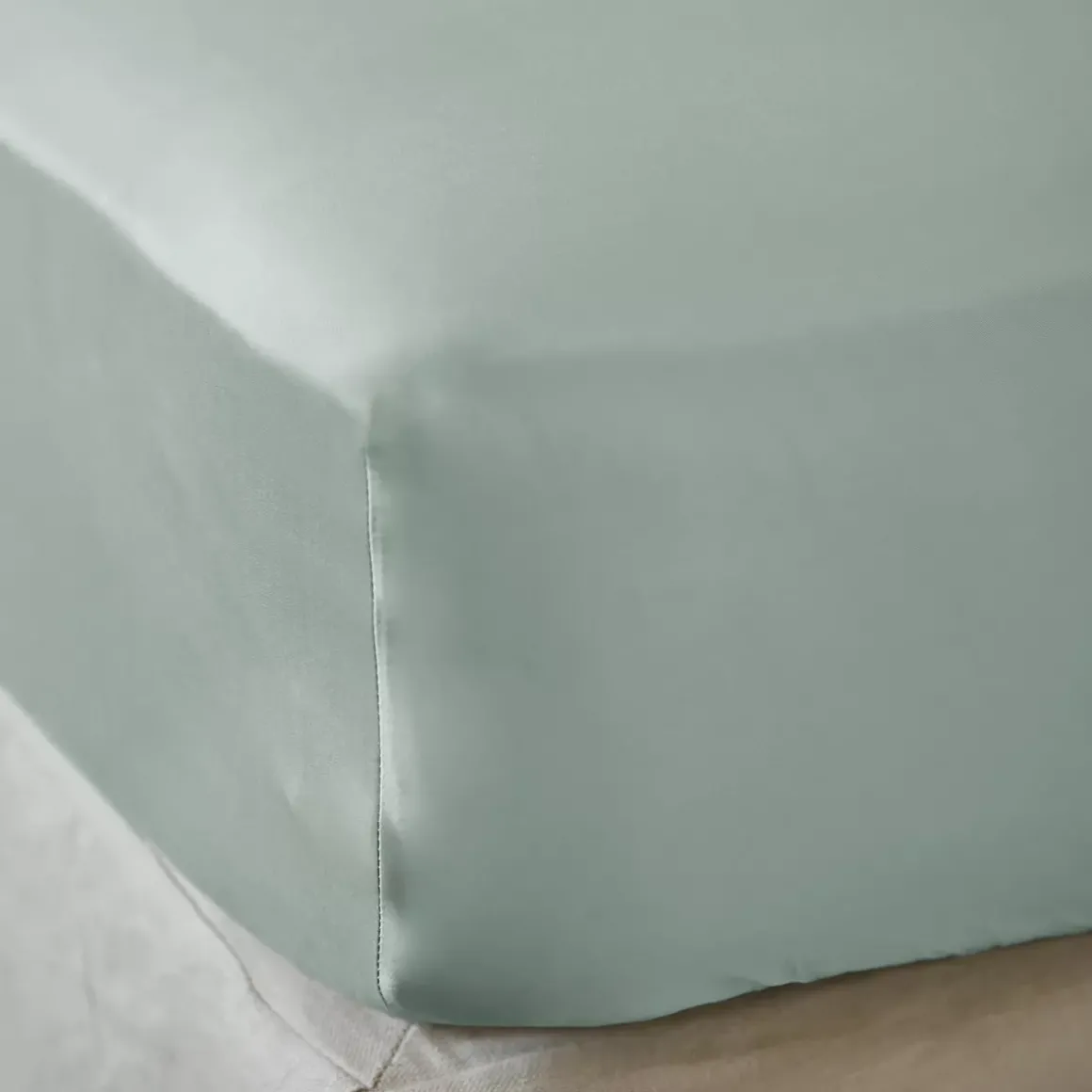 Lenzuolo sotto con angoli in raso di bambù (90 x 200 cm) Sienna Verde eucalipto