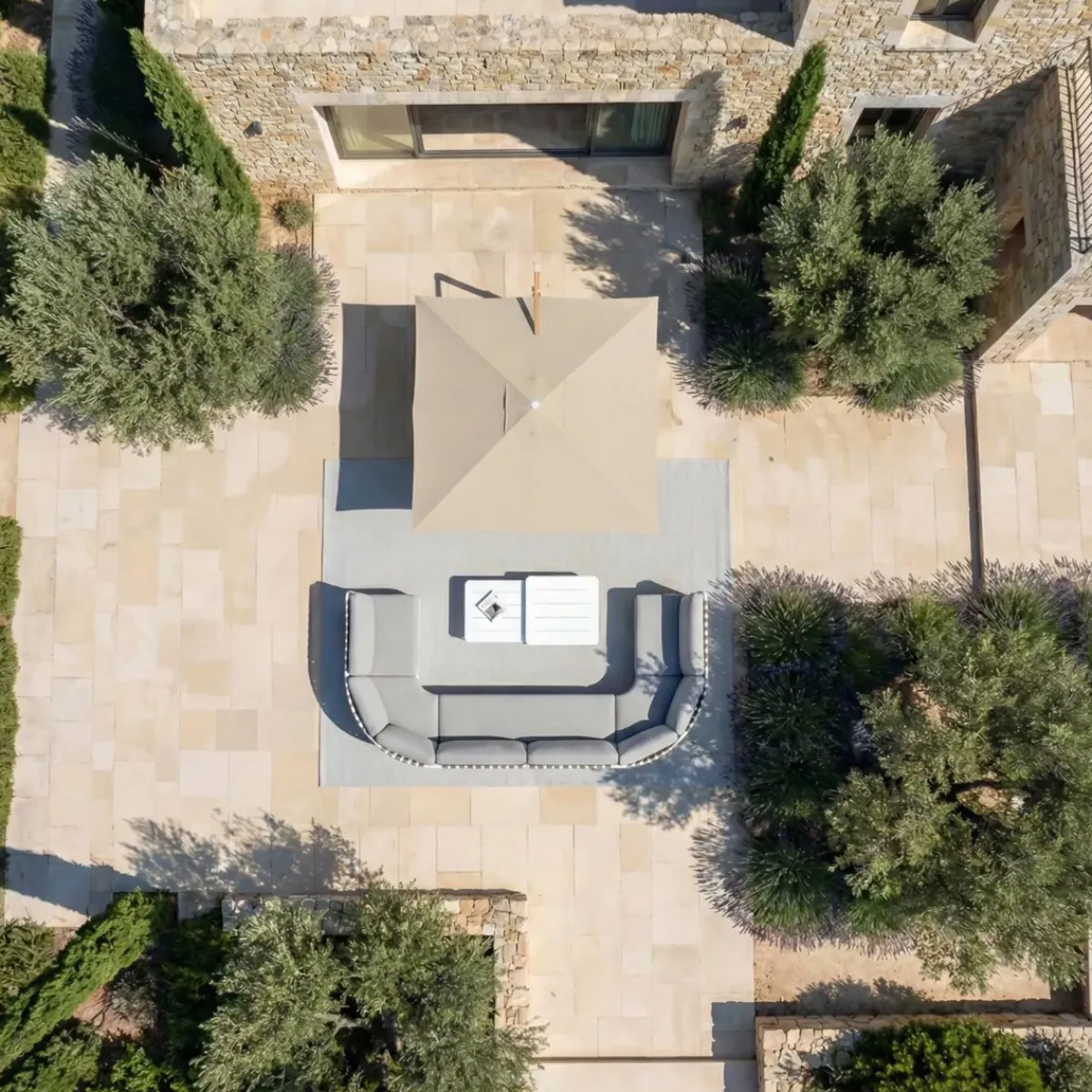 MOBELLIA Ombrelloni Da Giardino-Ombrellone decentrato quadrato in alluminio con base (3 x 3 m) Elyra effetto legno e Tortora