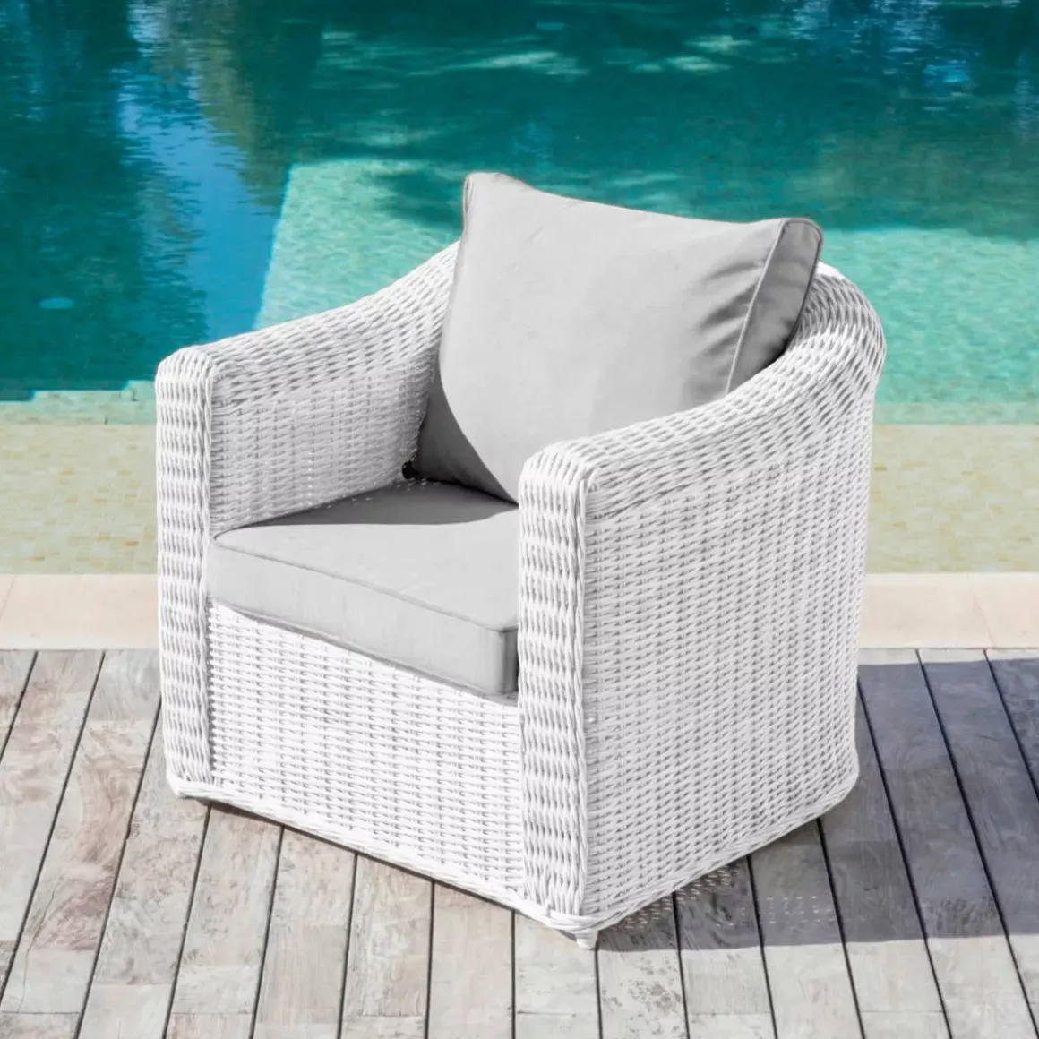 Poltrona da giardino in resina intrecciata Calvi Bianco e grigio chiaro