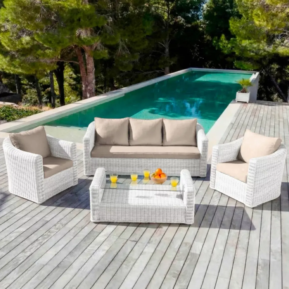 Salotto da giardino in resina intrecciata 5 posti 4 pezzi Calvi Bianco e tortora