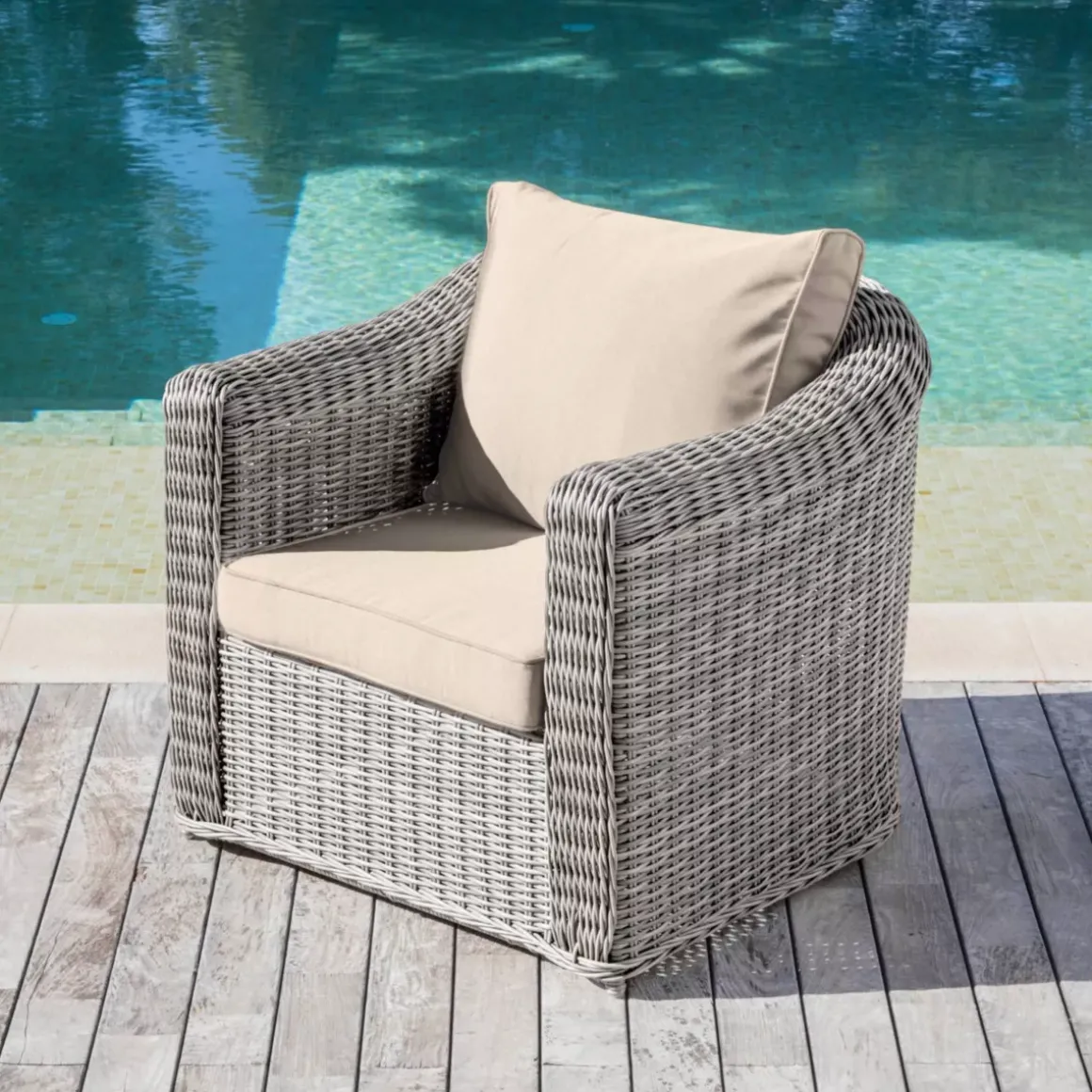 Salotto da giardino in resina intrecciata 5 posti 4 pezzi Calvi Grigio e tortora