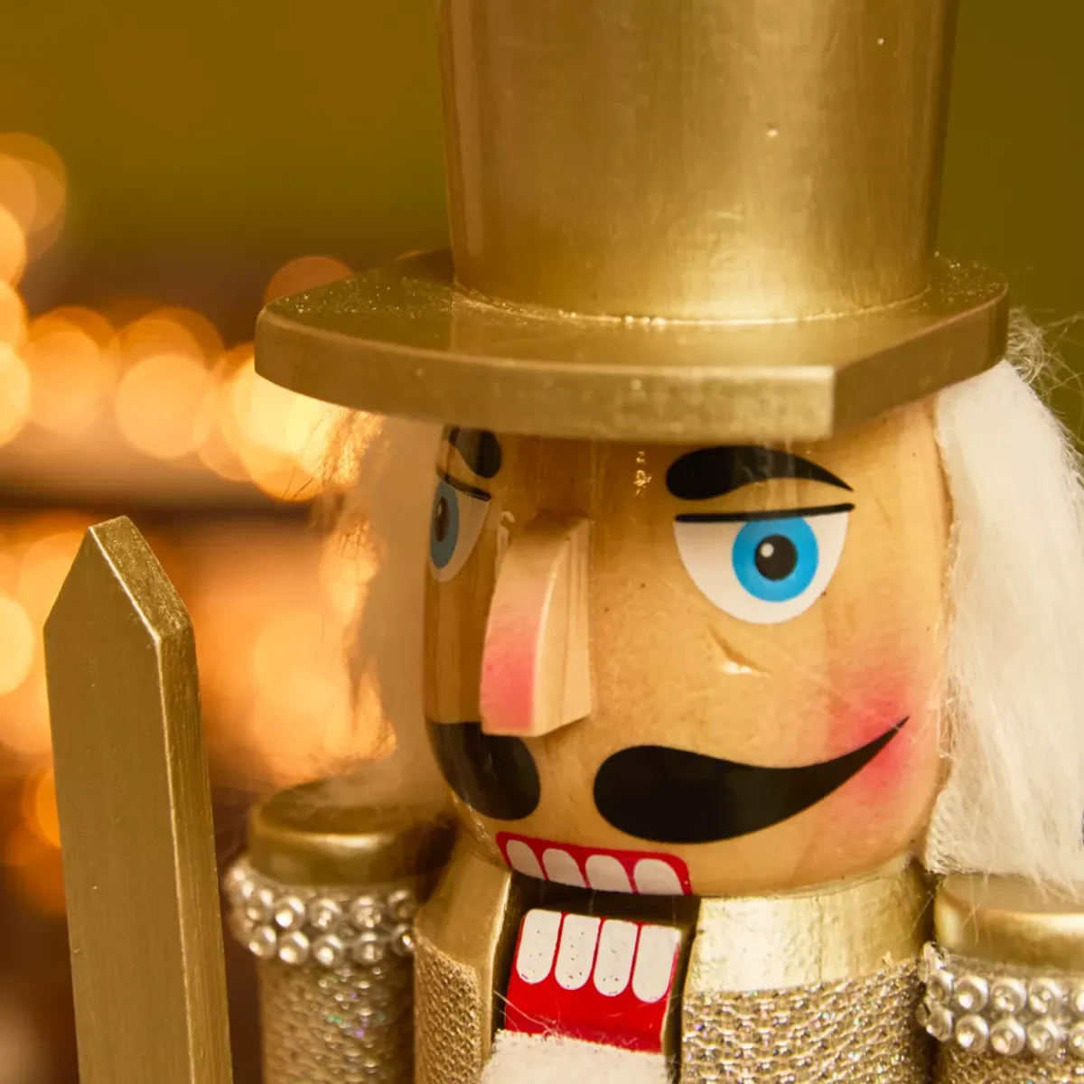 KAEMINGK Babbo Natale Animali E Personaggi-Soldato Schiaccianoci in legno (H38 cm) Cavaliere Champagne