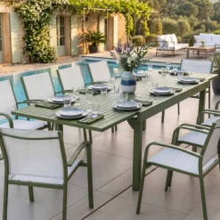 Tavolo da giardino allungabile in alluminio 12 posti (200/320 x 100 cm) Murano Verde oliva
