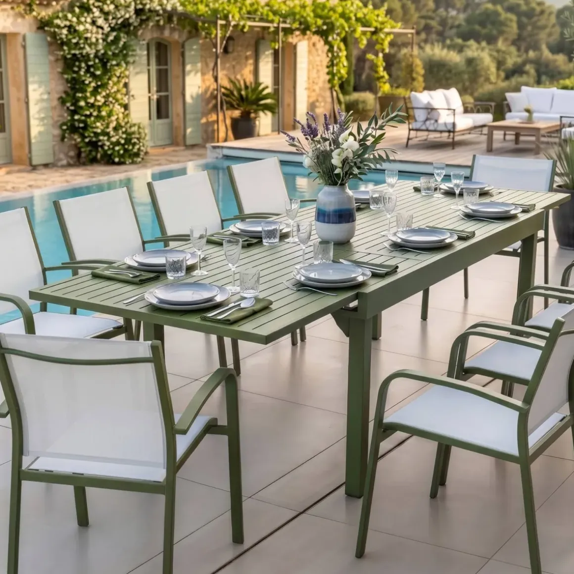 Tavolo da giardino allungabile in alluminio 12 posti (200/320 x 100 cm) Murano Verde oliva