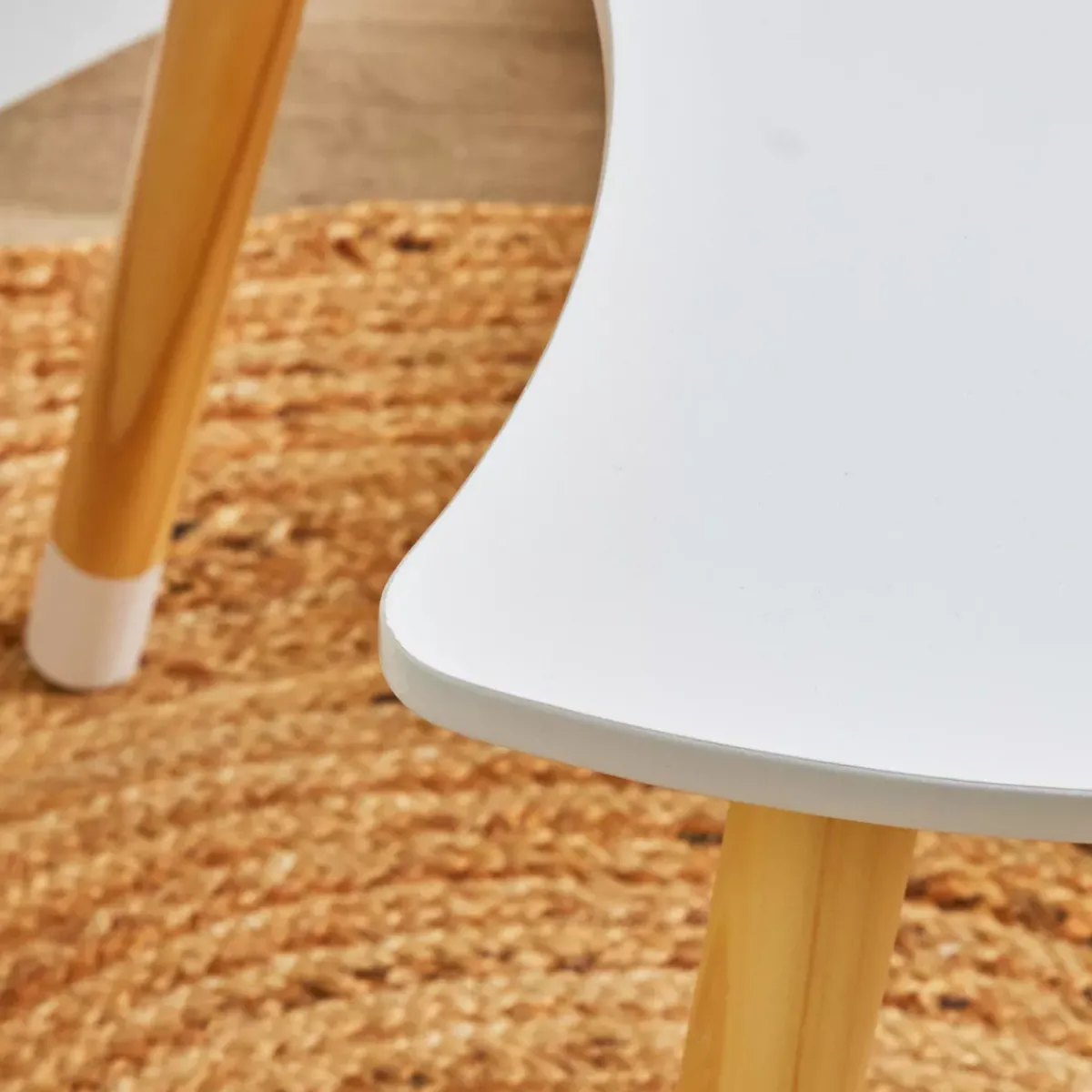EMINZA Mobili Bambini-Tavolo e 1 sedia bambino legno (H44 cm) Stars