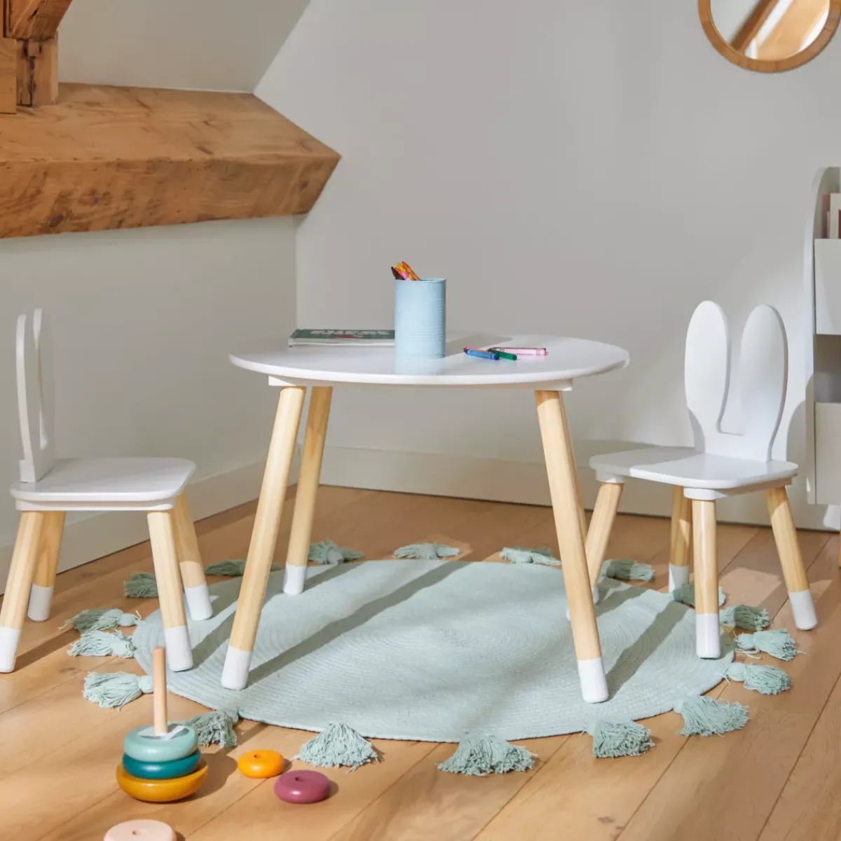 EMINZA Mobili Bambini-Tavolo e 2 sedie per bambini in legno coniglio (H44 cm) Lila