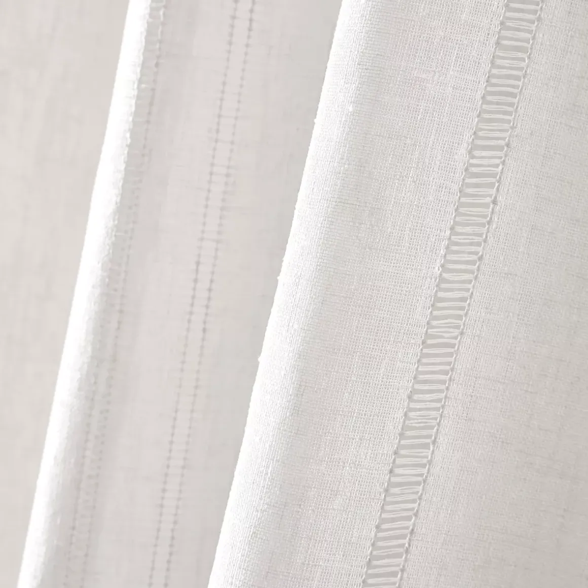 Tenda trasparente con occhielli (280 x 240 cm) Leontina Bianco