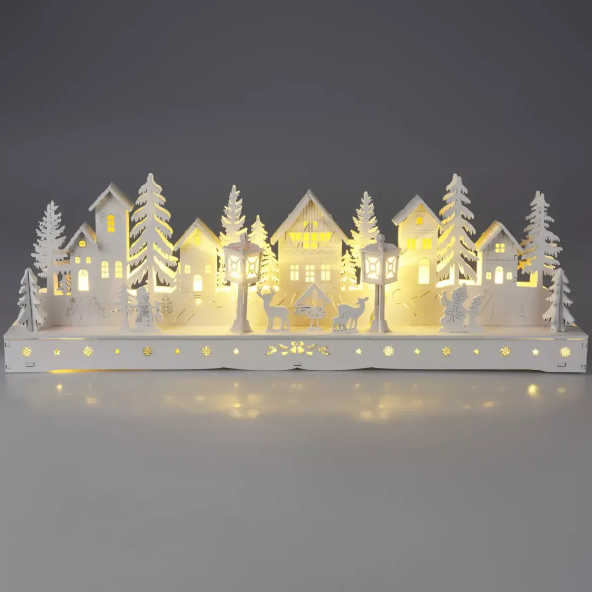 KOOPMAN Villaggio Di Natale In Legno-Villaggio di Natale in legno luminoso a pile (45 x H15 cm) Piazza incantata Bianca